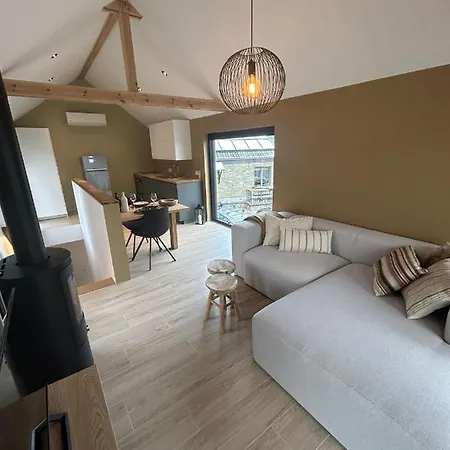 Le Petit De Borgoumont A Стумон