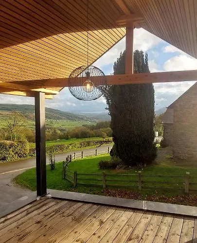 Le Petit De Borgoumont à *